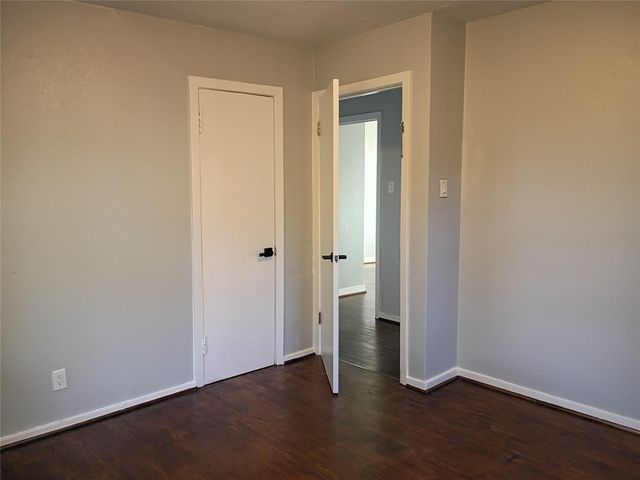 811 Loper Street, Houston, TX 77017