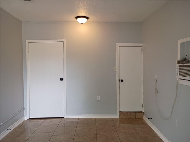 811 Loper Street, Houston, TX 77017