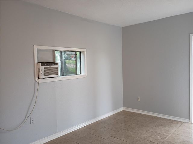 811 Loper Street, Houston, TX 77017