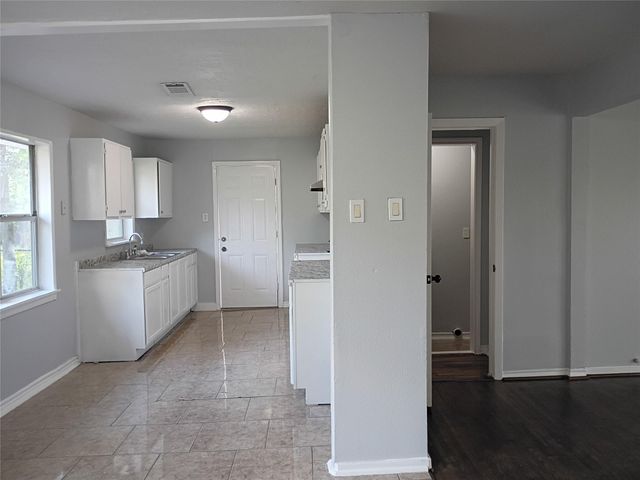 811 Loper Street, Houston, TX 77017