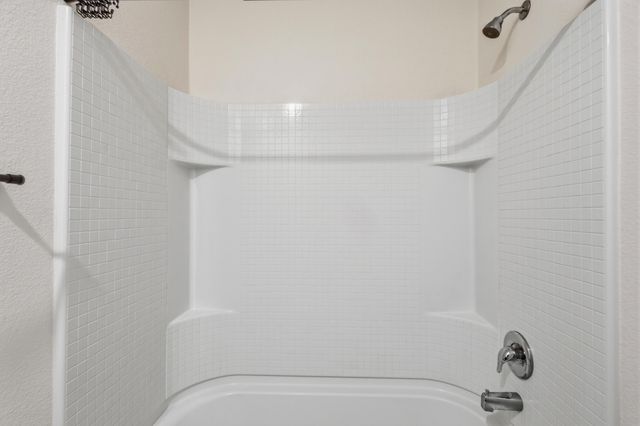1604 Cassandra Lane, Belen, NM 87002