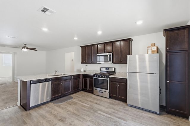 1604 Cassandra Lane, Belen, NM 87002