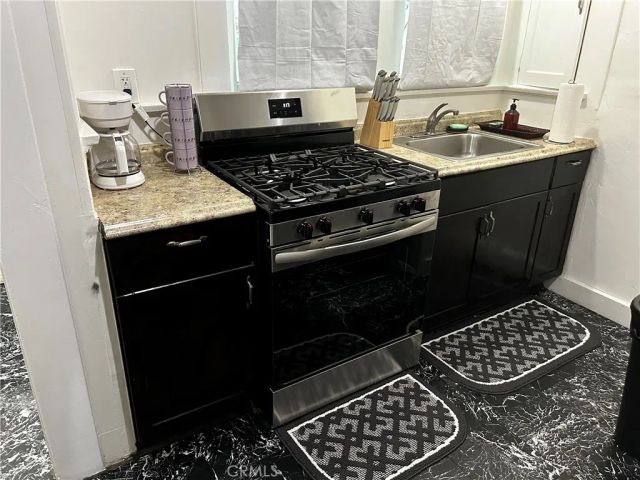 4727 Oakwood Avenue, Los Angeles, CA 90004