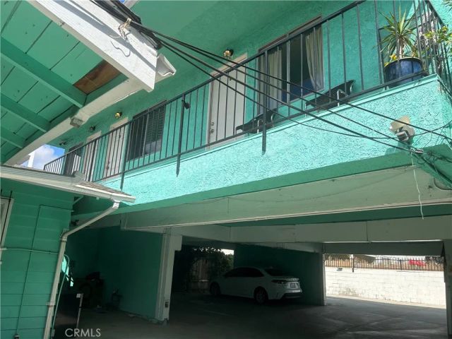 4727 Oakwood Avenue, Los Angeles, CA 90004