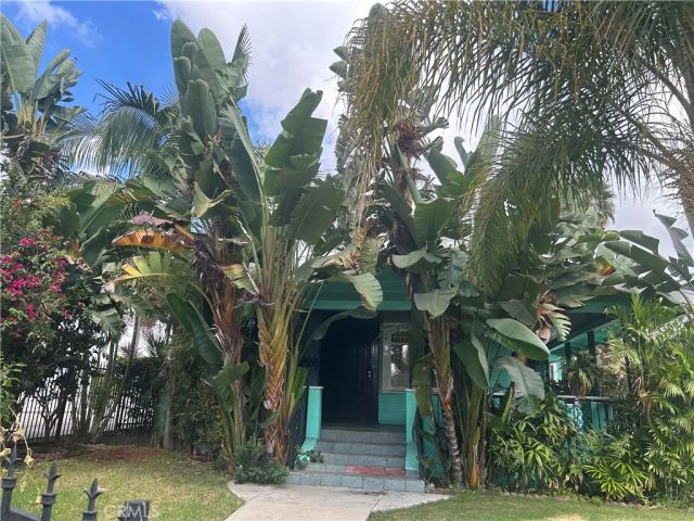 4727 Oakwood Avenue, Los Angeles, CA 90004