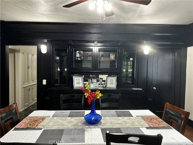 4727 Oakwood Avenue, Los Angeles, CA 90004