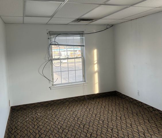 3331 Greenfield Road, Dearborn, MI 48120