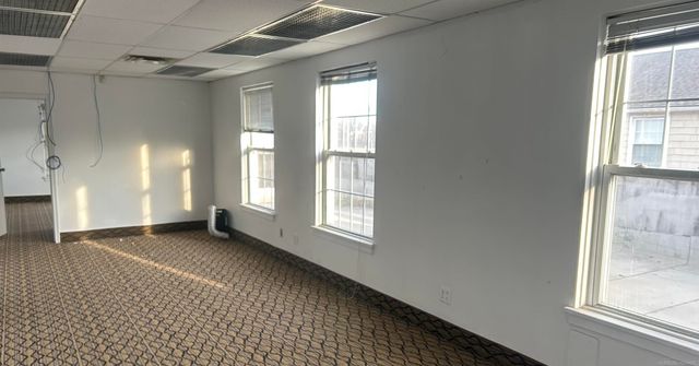 3331 Greenfield Road, Dearborn, MI 48120