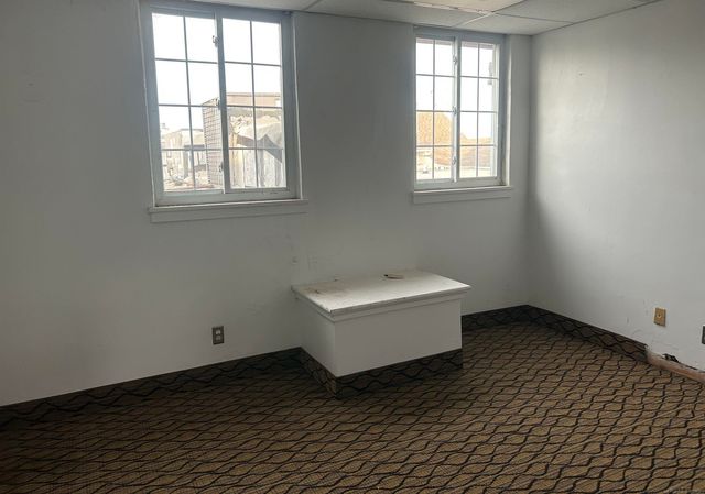 3331 Greenfield Road, Dearborn, MI 48120