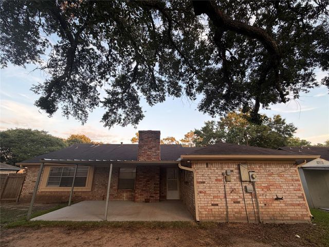 3815 Avenue R, Rosenberg, TX 77471