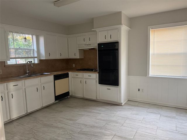 3815 Avenue R, Rosenberg, TX 77471