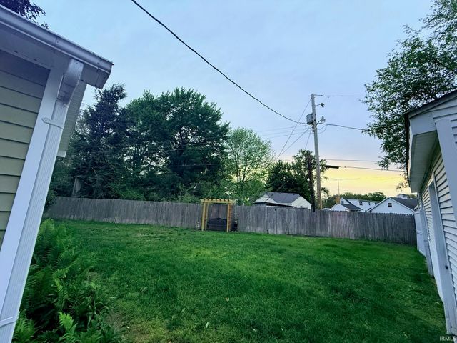 19553 Eaton Avenue, South Bend, IN 46637