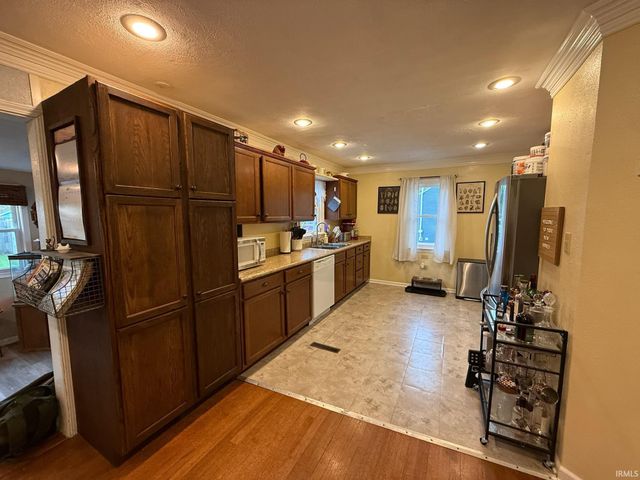 19553 Eaton Avenue, South Bend, IN 46637