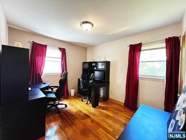 321 Maplewood Drive, Paramus, NJ 07652