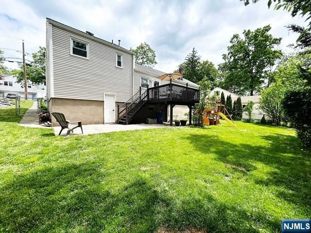 321 Maplewood Drive, Paramus, NJ 07652