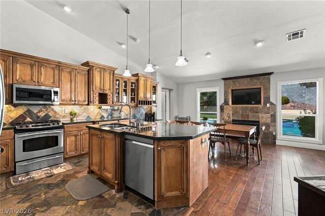 5609 Great Gorge Court, Las Vegas, NV 89149