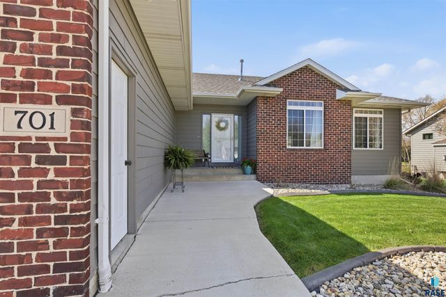 701 W Cascade St Street, Sioux Falls, SD 57018