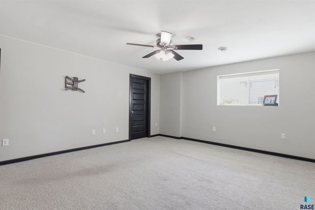701 W Cascade St Street, Sioux Falls, SD 57018