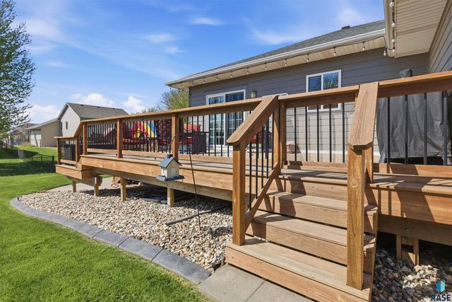 701 W Cascade St Street, Sioux Falls, SD 57018