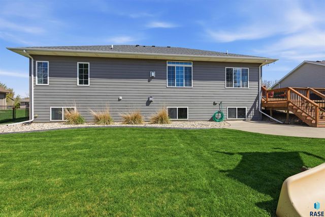 701 W Cascade St Street, Sioux Falls, SD 57018