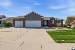 701 W Cascade St Street, Sioux Falls, SD 57018