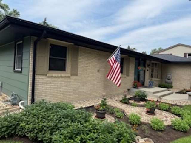 916 Saint Andrews Way, Rockford, IL 61107
