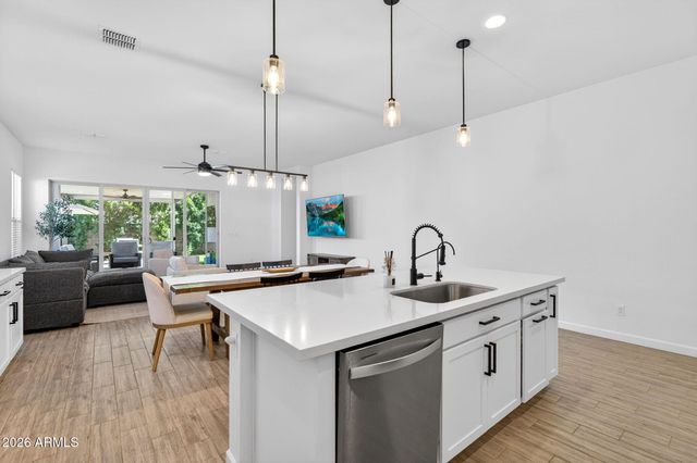 11303 E UTAH Avenue, Mesa, AZ 85212