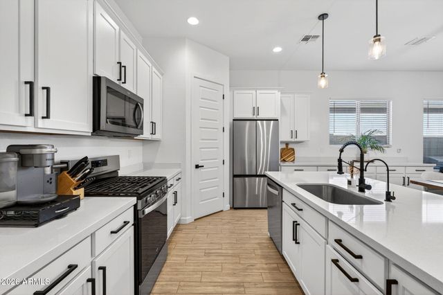 11303 E UTAH Avenue, Mesa, AZ 85212