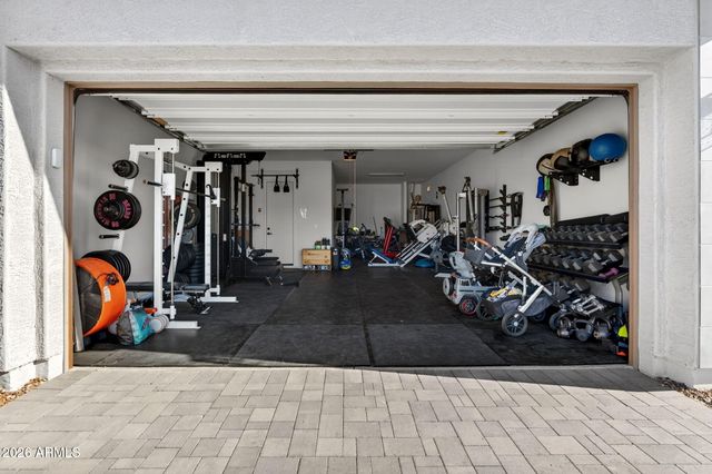 11303 E UTAH Avenue, Mesa, AZ 85212
