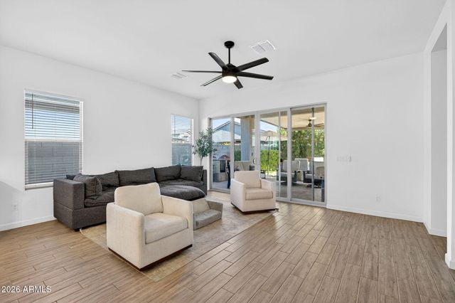 11303 E UTAH Avenue, Mesa, AZ 85212