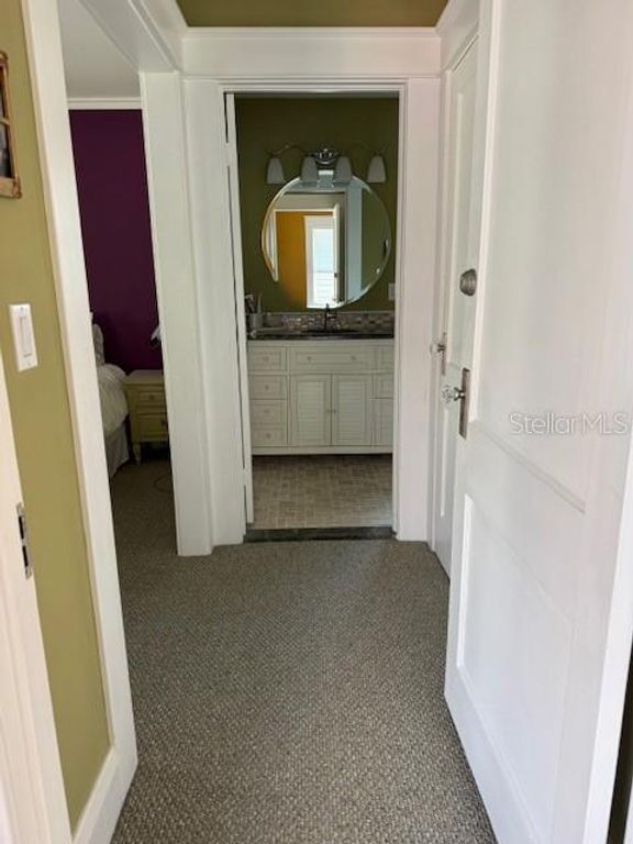 Image 22 of property listing at 121 W NORTH STREET, Tampa, FL 33604