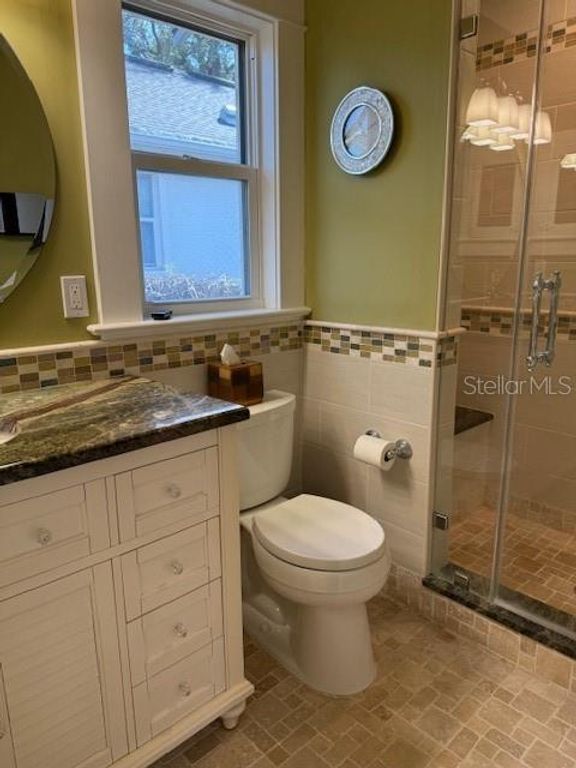 Image 24 of property listing at 121 W NORTH STREET, Tampa, FL 33604