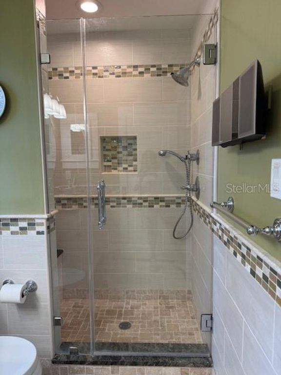 Image 25 of property listing at 121 W NORTH STREET, Tampa, FL 33604