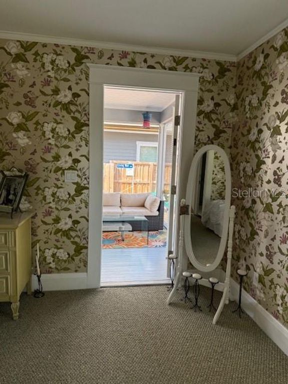 Image 34 of property listing at 121 W NORTH STREET, Tampa, FL 33604