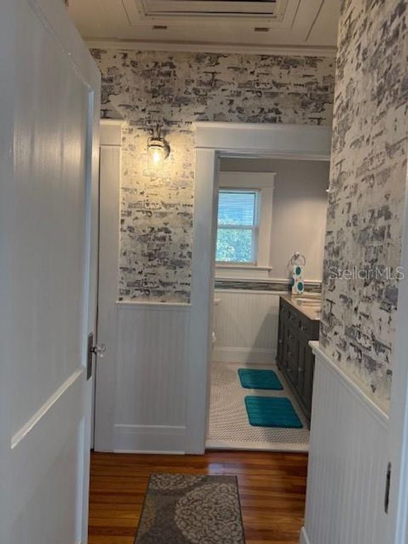 Image 39 of property listing at 121 W NORTH STREET, Tampa, FL 33604