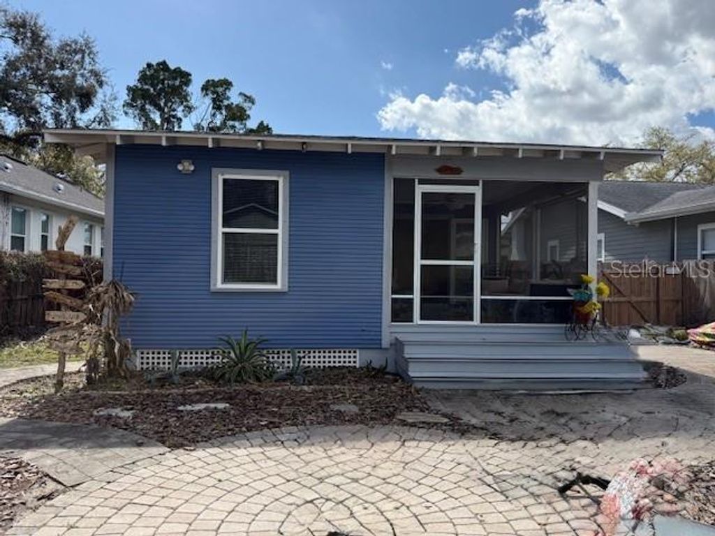 Image 53 of property listing at 121 W NORTH STREET, Tampa, FL 33604