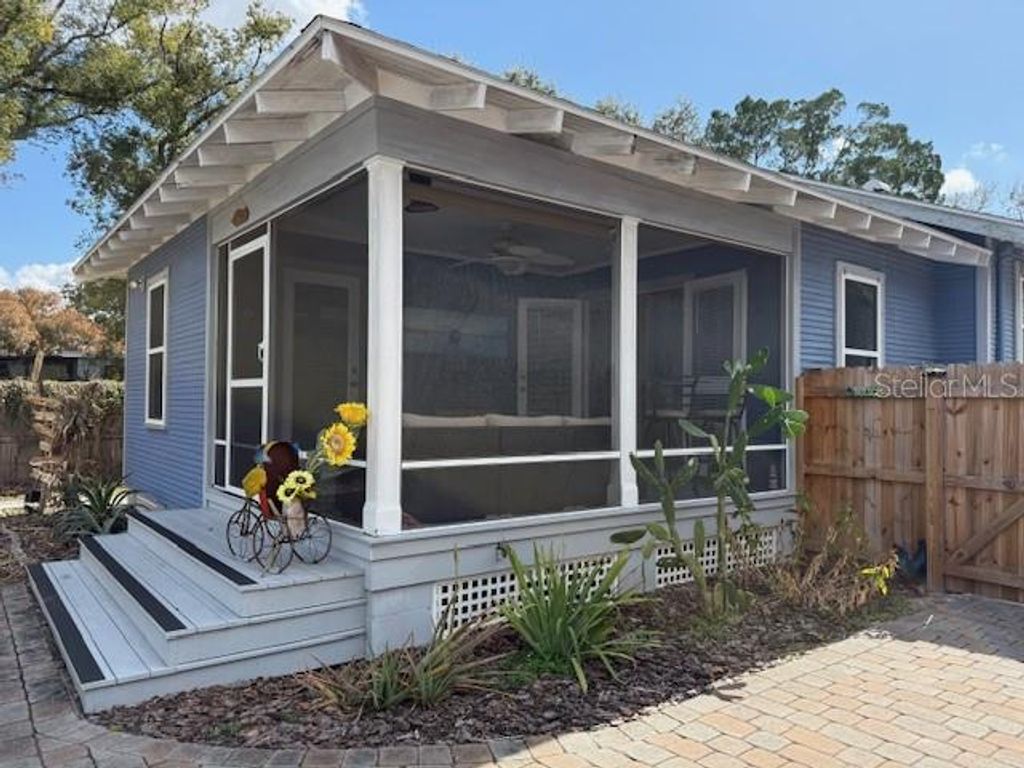 Image 54 of property listing at 121 W NORTH STREET, Tampa, FL 33604