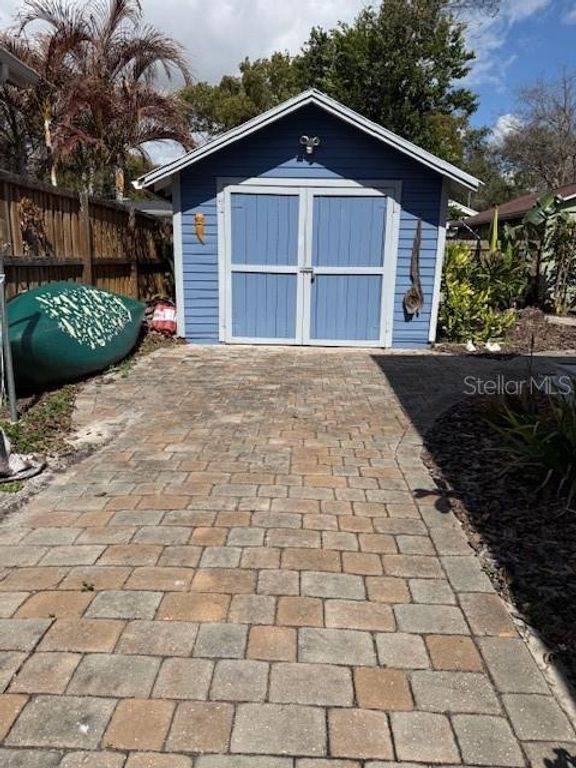 Image 59 of property listing at 121 W NORTH STREET, Tampa, FL 33604