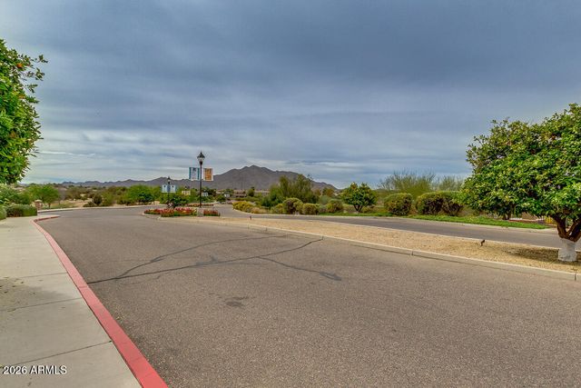 6720 S CRESTVIEW Drive, Gilbert, AZ 85298