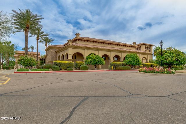 6720 S CRESTVIEW Drive, Gilbert, AZ 85298