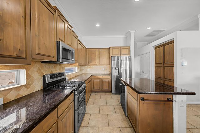 6720 S CRESTVIEW Drive, Gilbert, AZ 85298