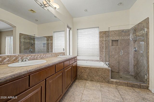 6720 S CRESTVIEW Drive, Gilbert, AZ 85298