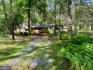 20 YELLOW FEATHER PATH, Gouldsboro, PA 18424