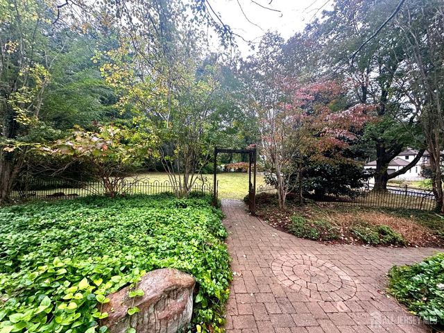 1 High Acres Drive, Ewing, NJ 08628