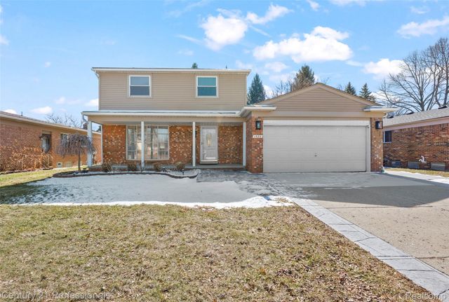 1580 Crimson Drive, Troy, MI 48083