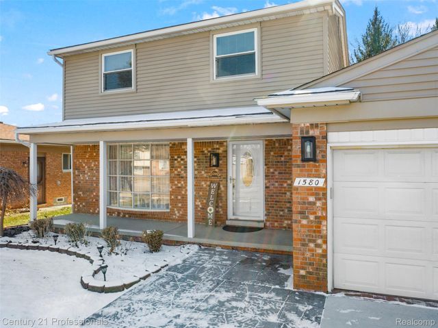 1580 Crimson Drive, Troy, MI 48083