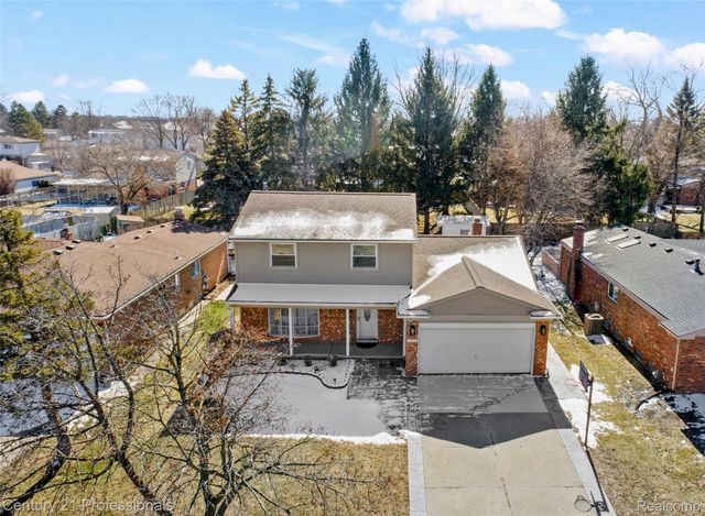 1580 Crimson Drive, Troy, MI 48083