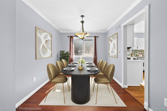 1580 Crimson Drive, Troy, MI 48083