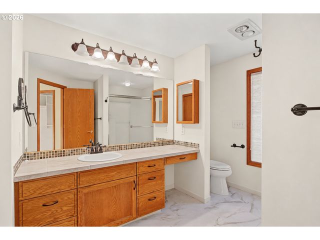15705 Se 34TH Cir, Vancouver, WA 98683