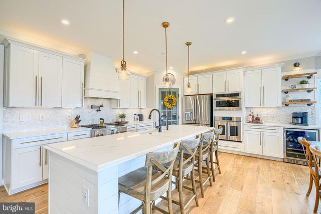 2553 HANOVER PIKE, Hampstead, MD 21074